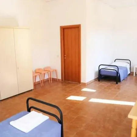 Hostel Foresteria La Gutula