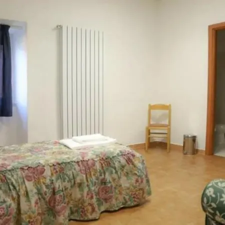 Hostel Foresteria La Gutula